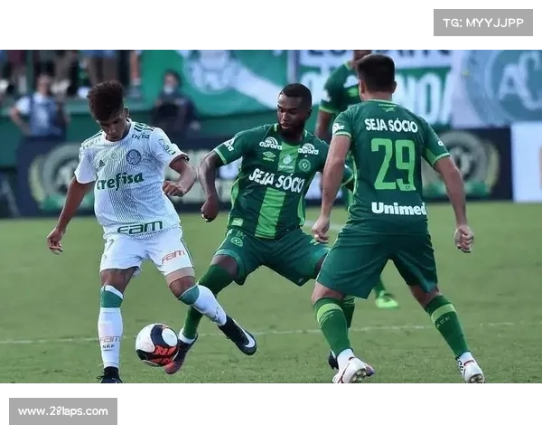 洛萨诺破门助洪都拉斯3-0战胜海地 升至北美预选赛第一